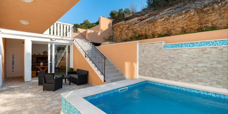 Holiday House Neda